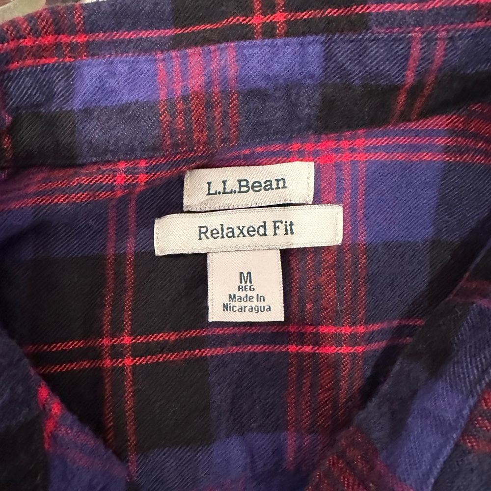 L.L.Bean Women’s Flannel Size Medium - Picture 2 of 3